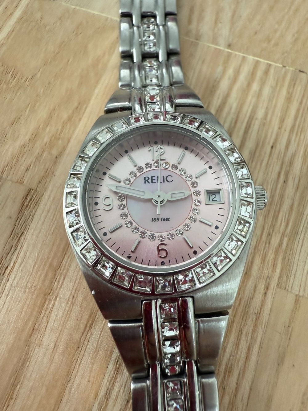 Relic ladies pale pink dial silver tone watch NEW BATTERY